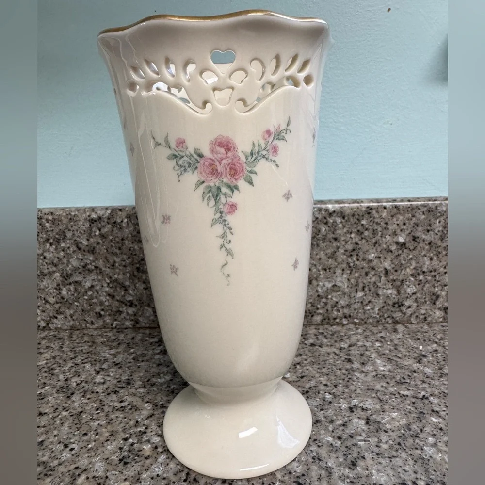 Vintage Lenox Ambassador Collection Reticulated Vase Petite Rose 7” Gold Rim